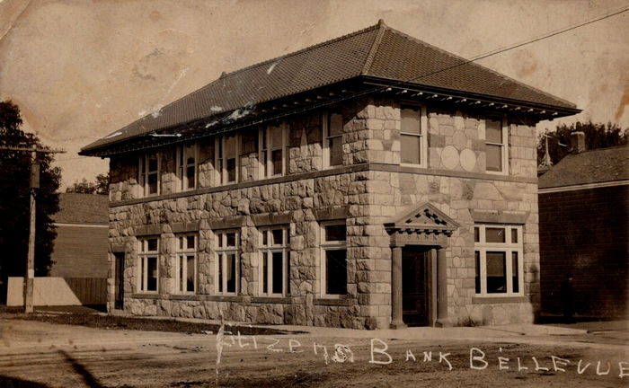 Bellevue - Vintage Postcard